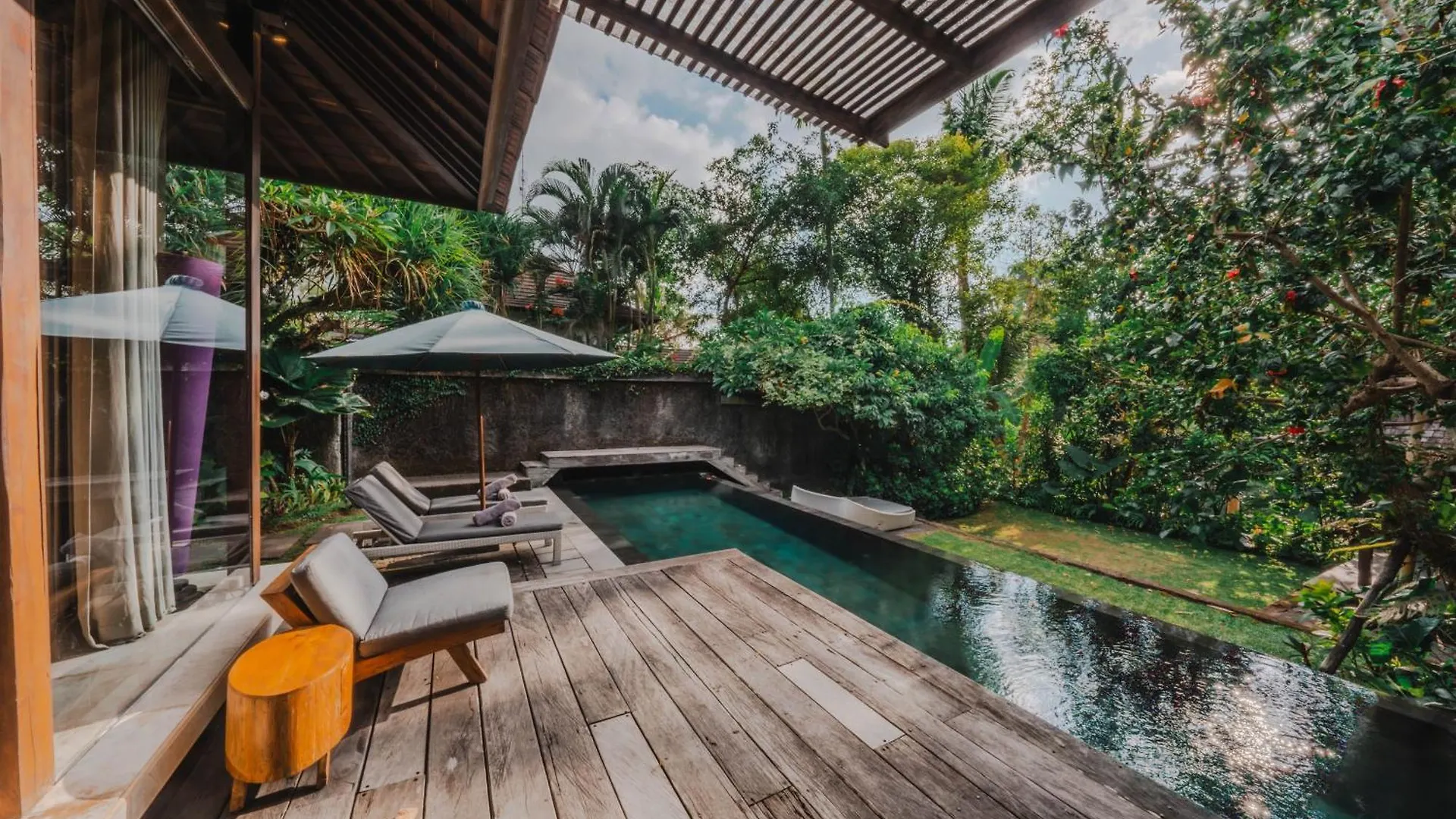 Surya Kembar Villas Ubud Resort